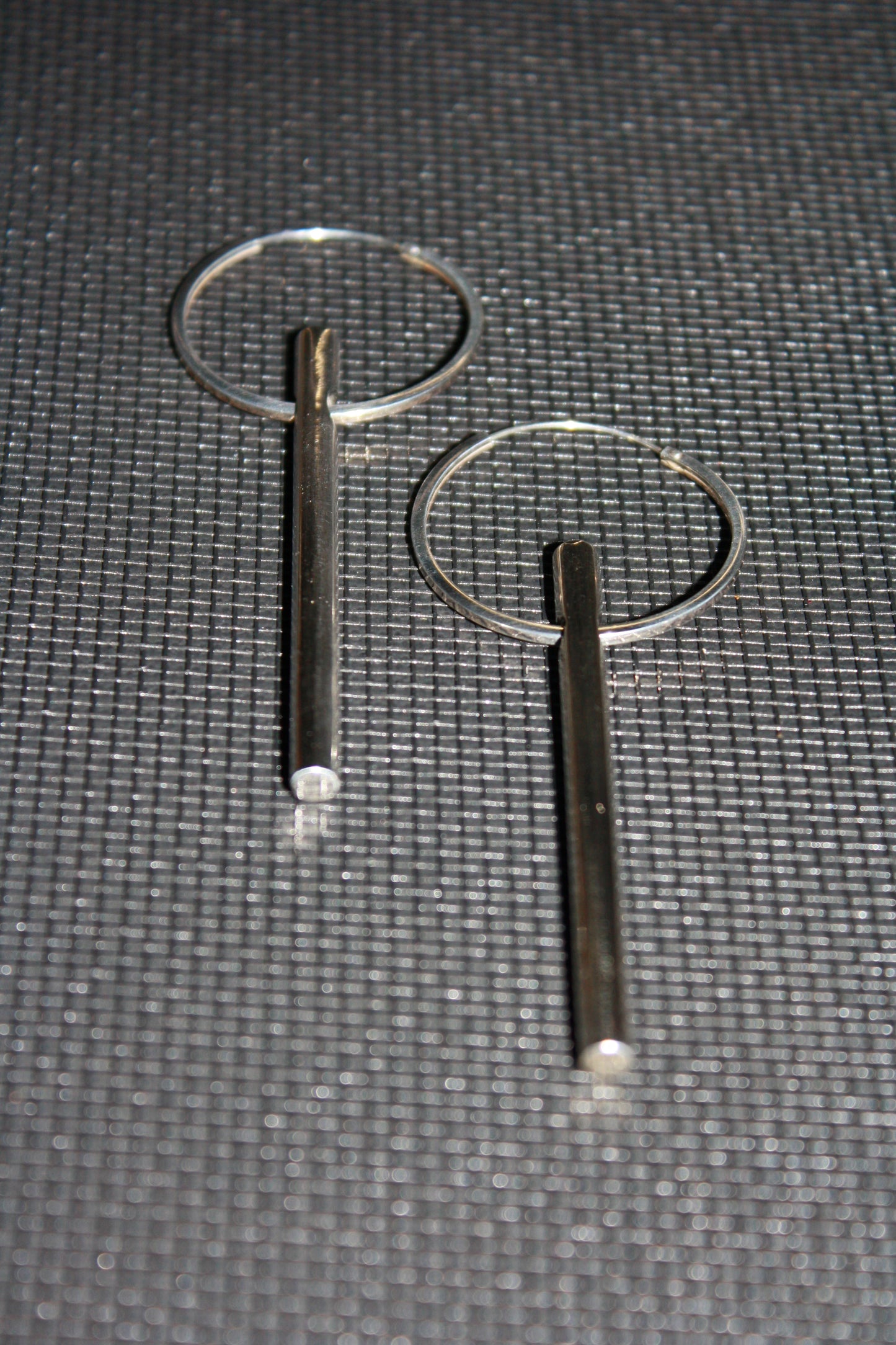 single solid bar hoop earring